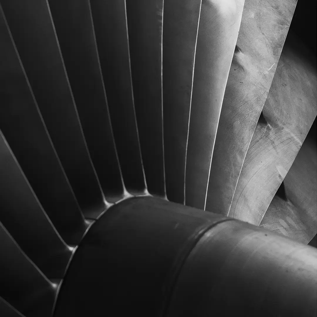 Jet engine
